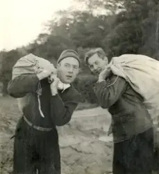 Fotografi ur Detlow von Brauns album. K-G och Bengt Reistad 