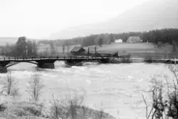 Skogabrua over Gudbrandsdalslågen i Dovre kommune i Oppland,