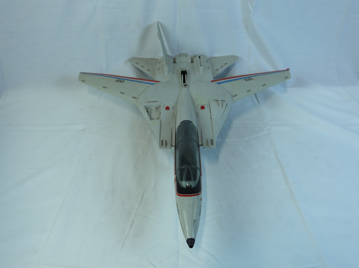 Form: Krigsfly, jager F-15. Mangler en halefinne.
