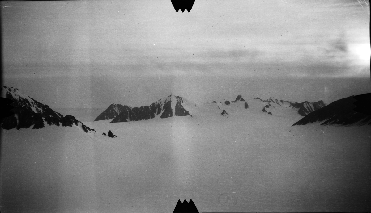 -Fra kartleggingen av Svalbard i 1906.