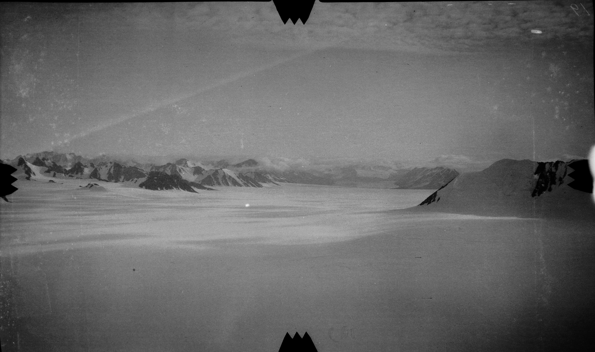 -Fra kartleggingen av Svalbard i 1906.