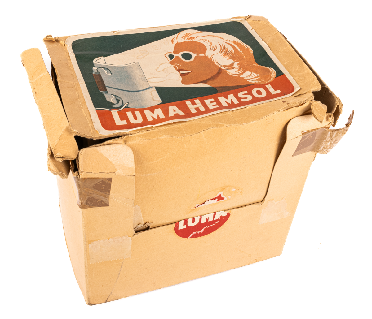 Sollampa av märket "Luma" i originalförpackning. Tre lampor i en ställning av grå plast. Elsladd av tyg.