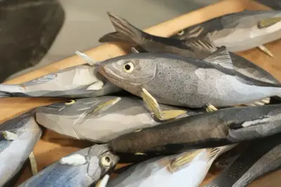 Täljda fiskar av Ulf Palo