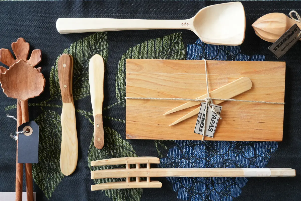 Trähantverk museibutiken sommar 2025