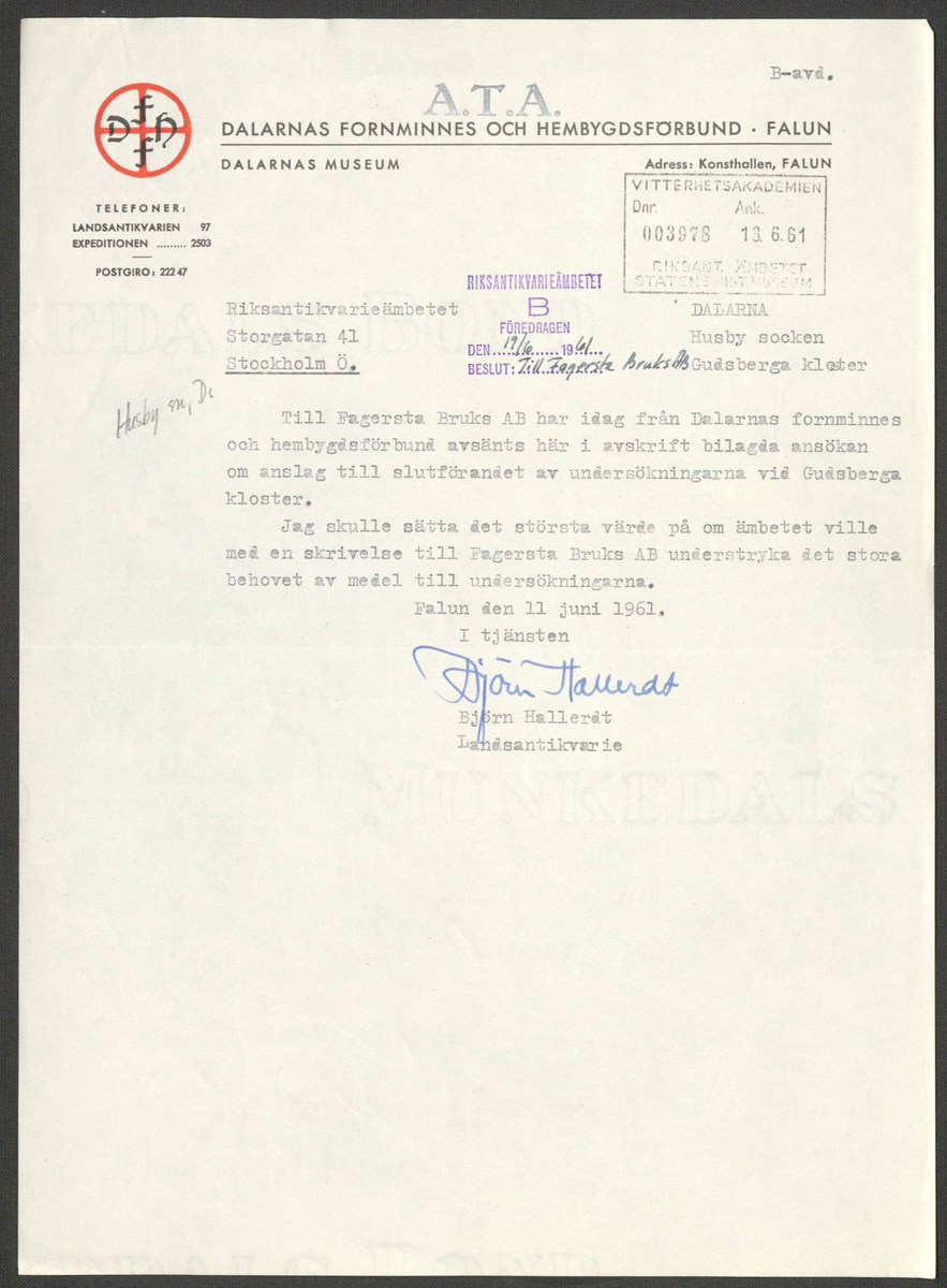 Korrespondens 1929-1973 ang undersökning vid Gudsberga kloster. Om bl.a. anslag, fynd, arbetskraft, m.m. 

Materialet är kopia ifrån Riksantikvarieämbetets antikvariskt topografiska arkiv.