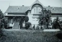 Hamar, Folkestads gate 52, Hamar bispegård,