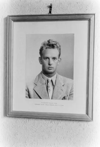 Falne postfolk. Andre verdenskrig. Solem, Christian Lenning. Postekspeditør Trondheim.