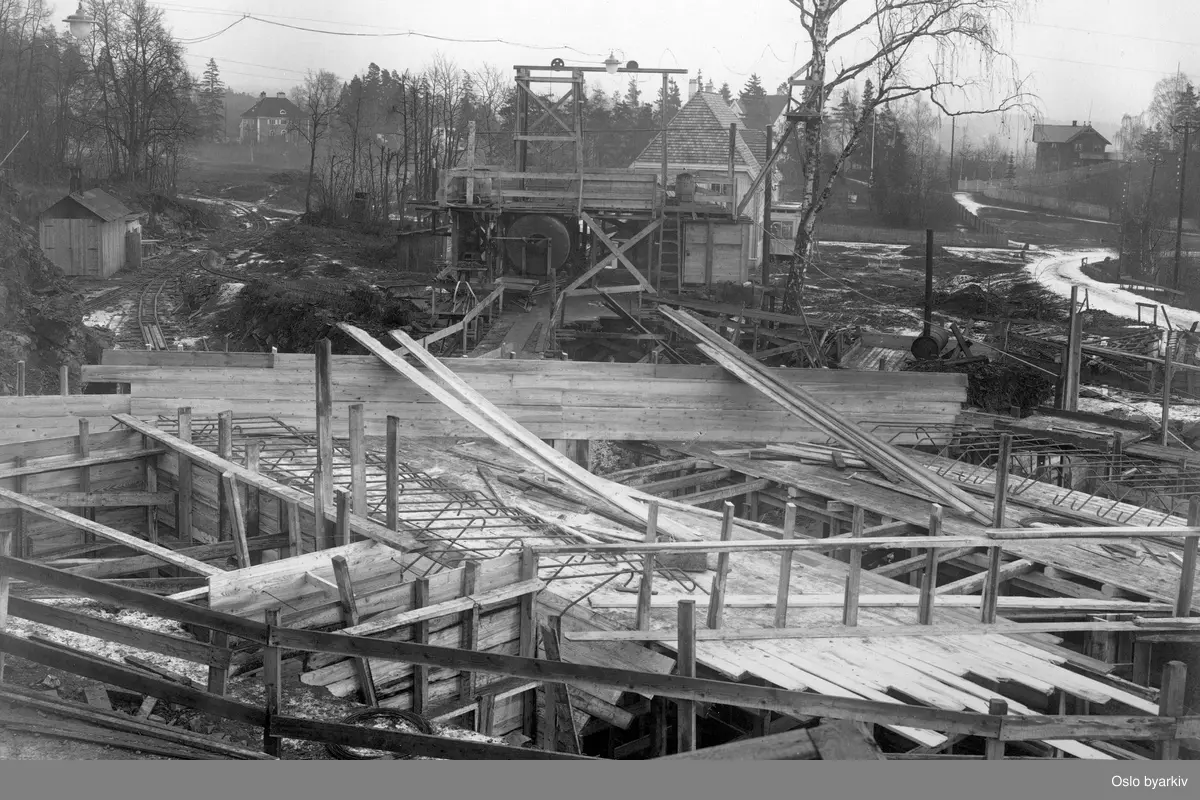 Bildet tatt i forbindelse med utbyggingen av Lilleakerbanen som ble åpnet i 1919.