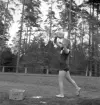 Folkskolans tävlingar, 1944.
Bollkastning för flickor.