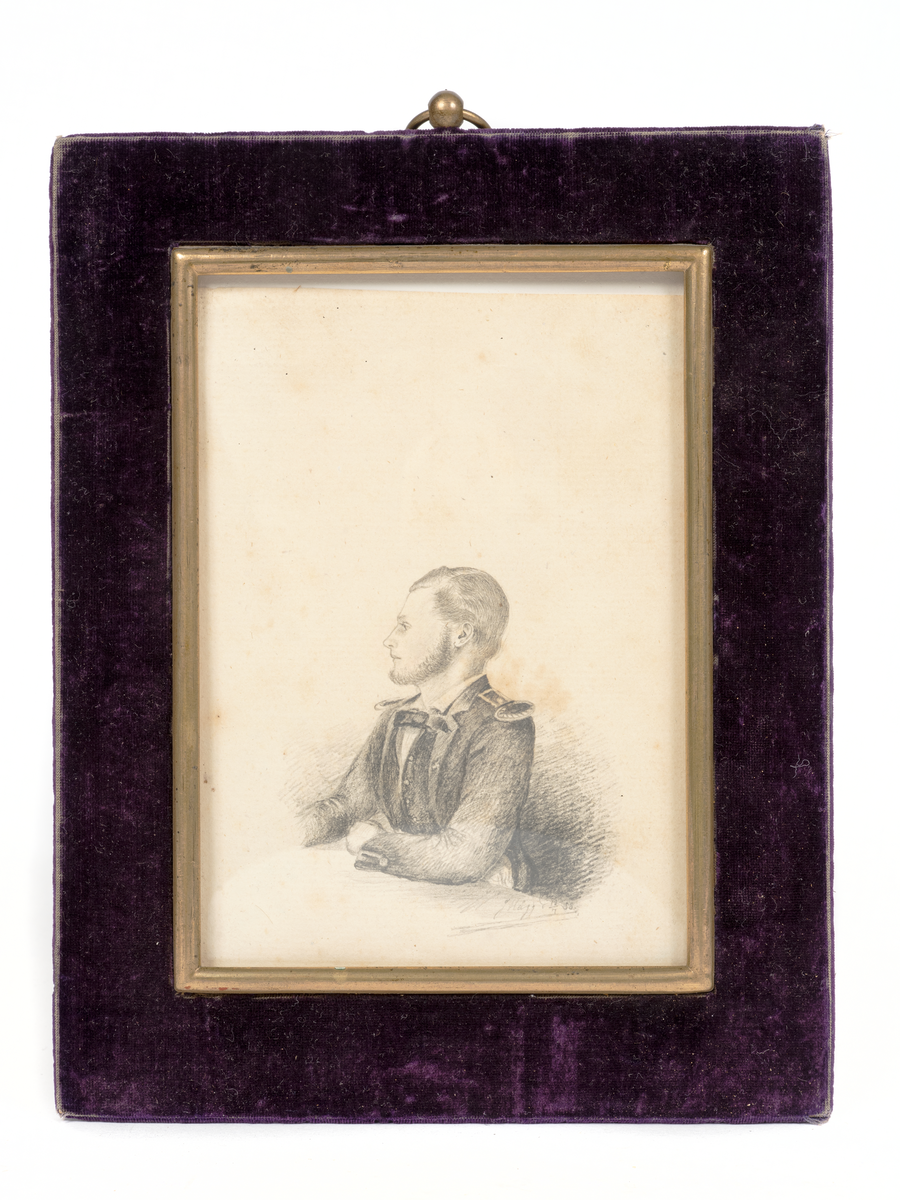J. Häggs kadettkamrat OTTO ELLIOT (1837-1924).

Ram: Ram av violett sammet, avslutad med halvrund förgylld list.