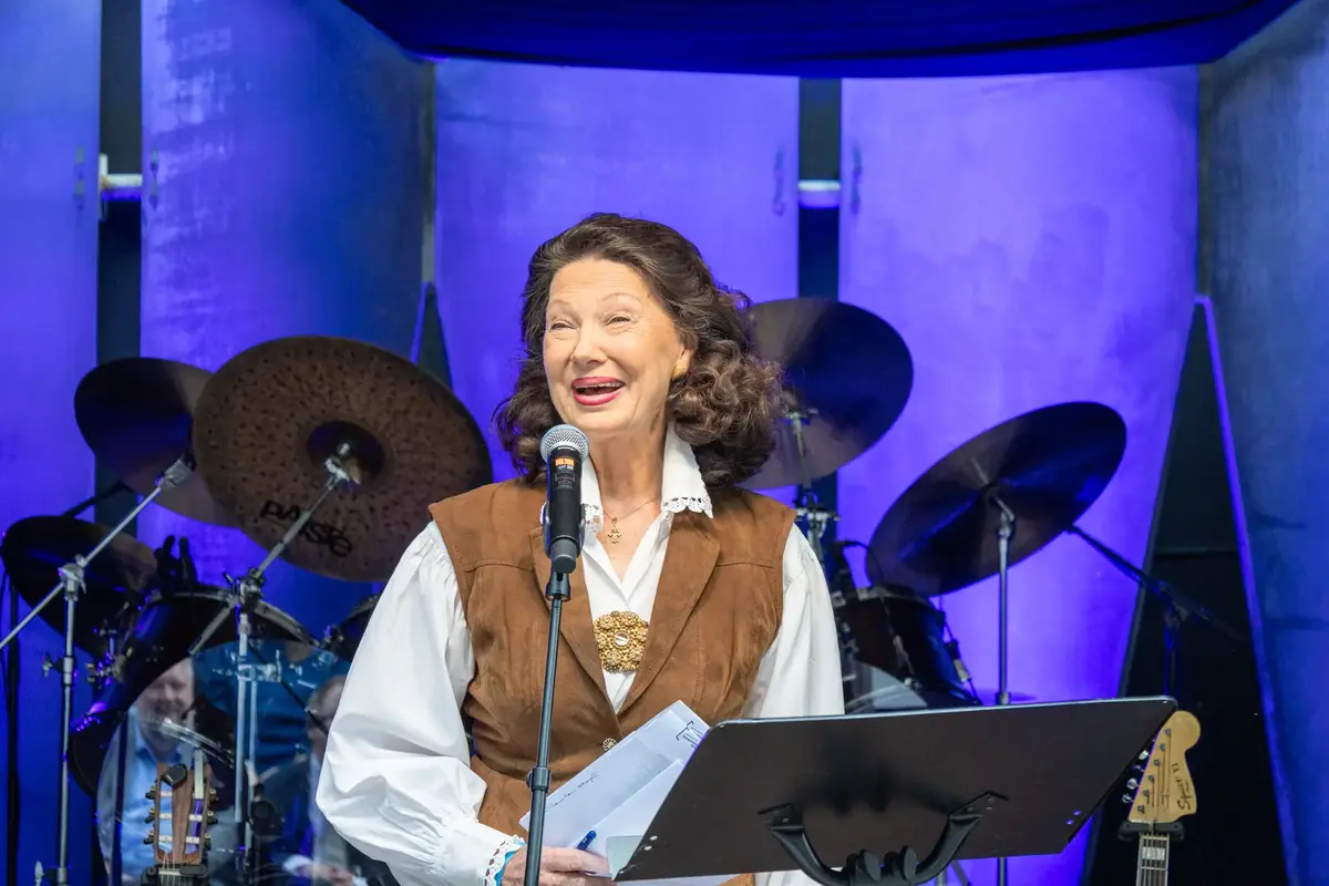 Åse Kleveland held opningstalen under Festspela