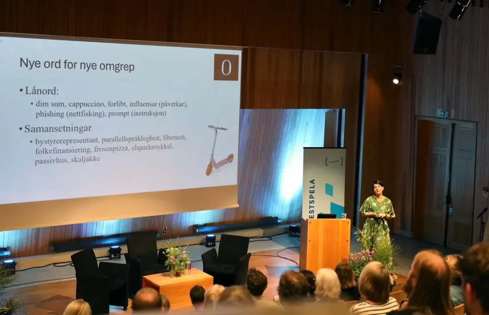 Marginn Rauset held Minneføredraget.