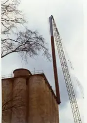 Uppsättning av skorsten silo SOAB; hetoljeanläggning