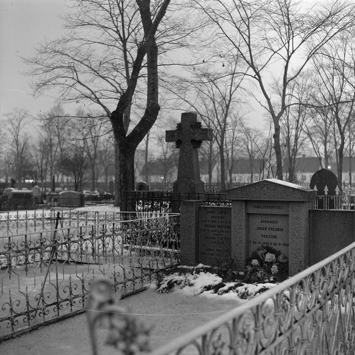 Julaften på Tilfredshet gravlund