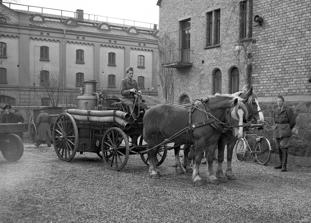 "Turman" Journalisternas rundtur genom staden den 13 april 1950, samt i Furuvik 11 juni 1950. "Rundturen" kallades ett arrangemang som vartannat år med start i början av 1950-talet marknadsfördes av föreningen Gävleborgsjournalisterna. Jippot ordnades runt om i länet och i centrum stod en figur som kallades "Turman" oftast spelad av Macce Kjellin