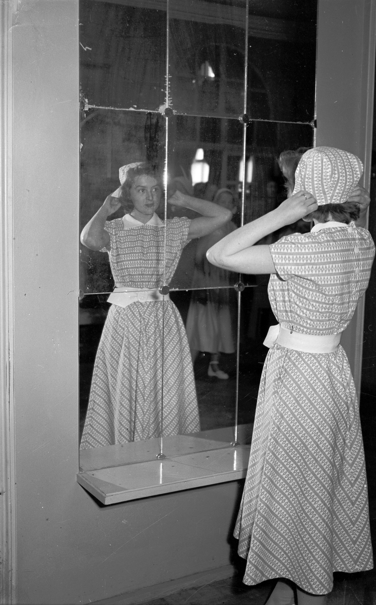 Yrkesskolornas avslutning på Stadshuset. Den 20 maj 1950