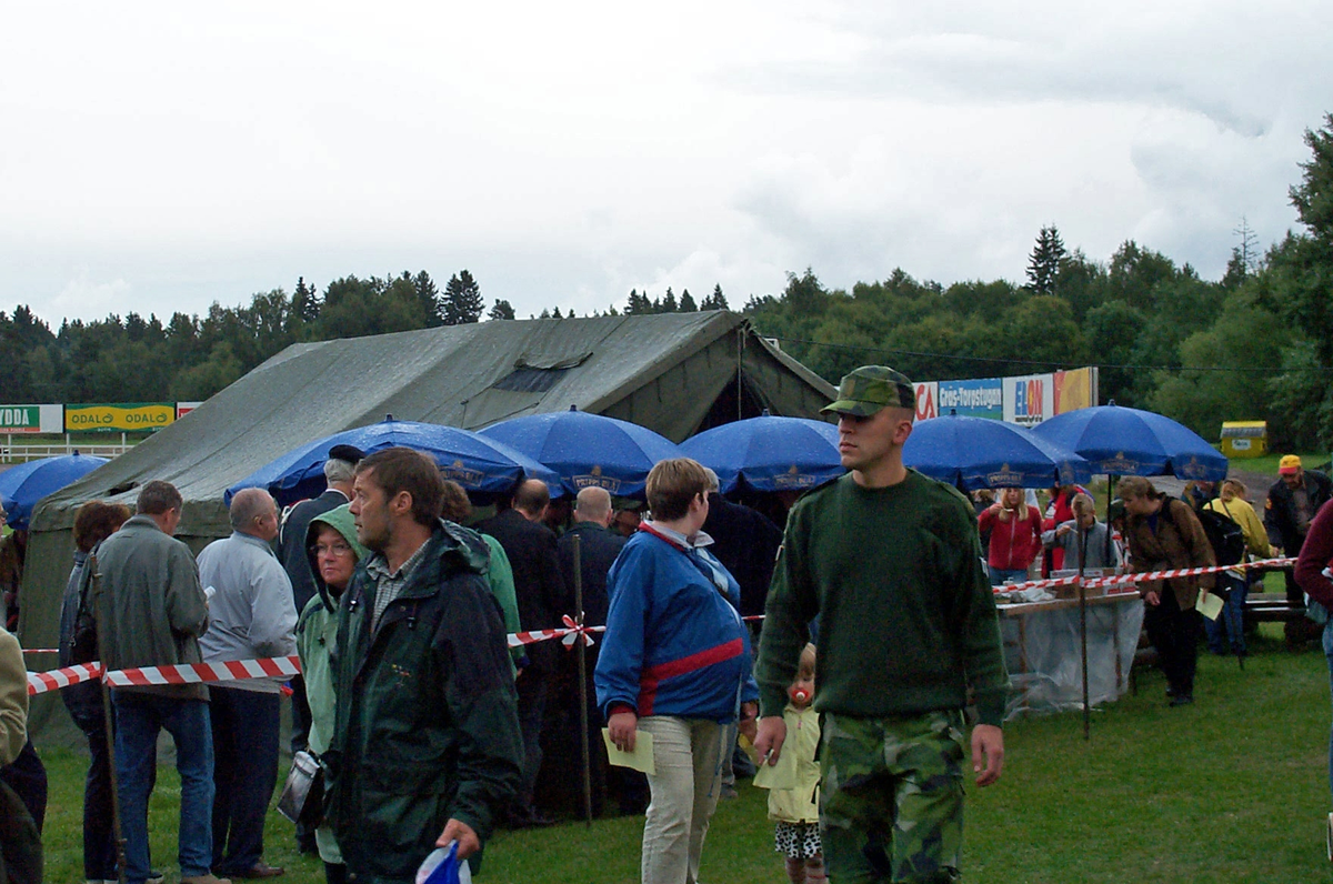 "Hemvärnet 60 år" på Axevalla travbana i september 2000.