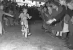 Cykeltävling för barn på Rotundan den 30 maj 1950
