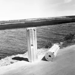 Gävle Galvan, juli 1968. Stolpfäste
Gavleverken AB, GA Plagan AB ursprung Lindahl & Runers Mekaniska Verkstad.
1893 till Gefle Verkstäder AB. 1910 till Gefle Verkstads & Gjuteri AB,  1924 till AB Gavleverket. Företaget köptes 1953 av Gävle Galvan grundare och ägare Arne Sjöström, som 1956 sålde Galvaniseringsfabriken