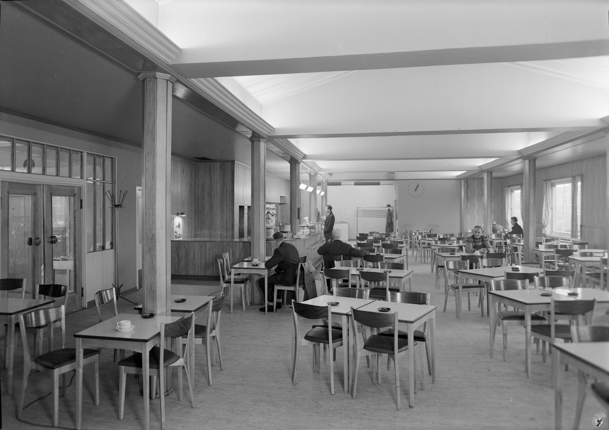 Forretningsbankens filial i Ila og Jernbanerestauranten