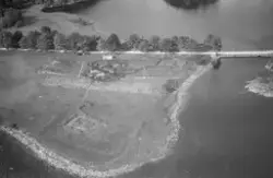 Flyfoto av utgravingar av Borgundkaupstaden i 1954.