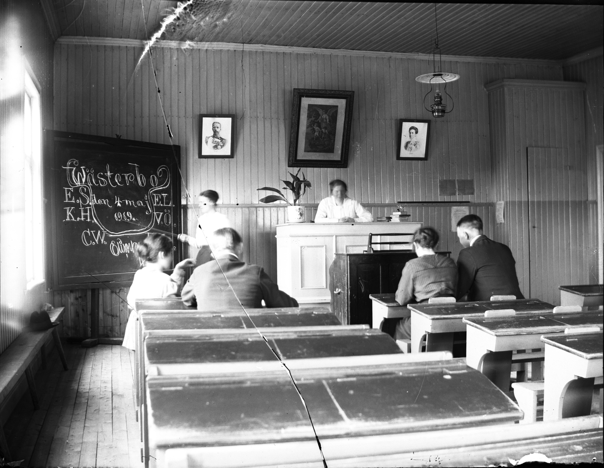 Västerbo skola. Hos fröken Lindberg, lärarinna.