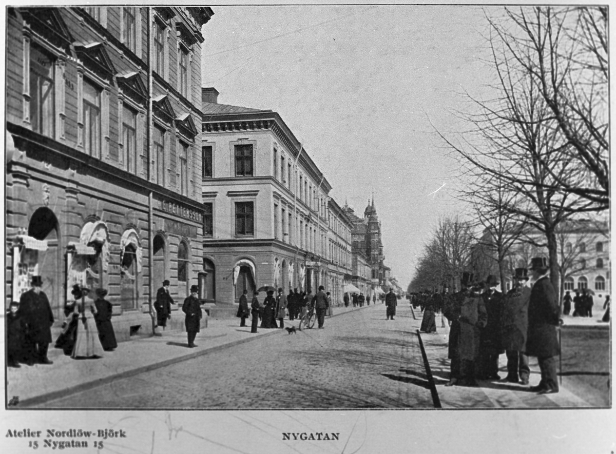 Nygatan kring sekelskiftet.
