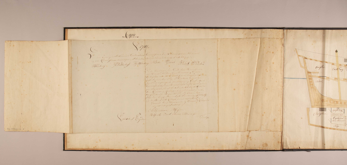 Spanteriss og linjetegning av en koffardi-fregatt.