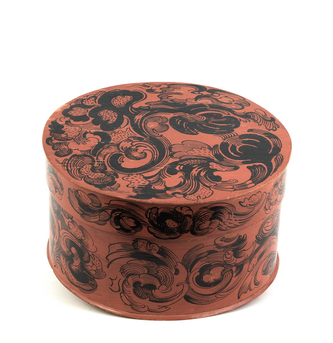 Sveipa og sauma ask med lok. Rosemåla.