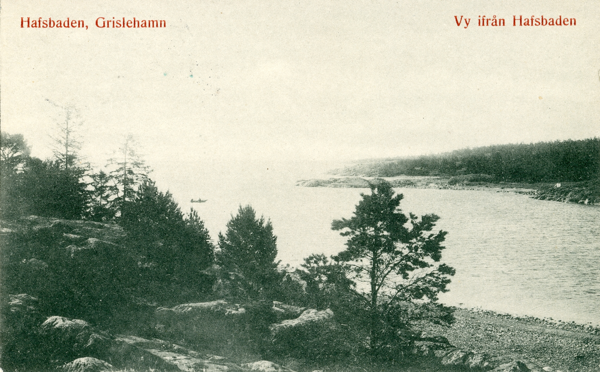 Brevkort adresserat till sjuksköterskan Amanda Palm.
Motiv av vy ifrån Hafsbaden i Grisslehamn.
Text på baksidan: "Hjärtliga gratulationer på födelsedagen d 11-5-1911 från bror, svägerska å barn. Vi må bra, ha brått i trädgården om dagarna. G-e".