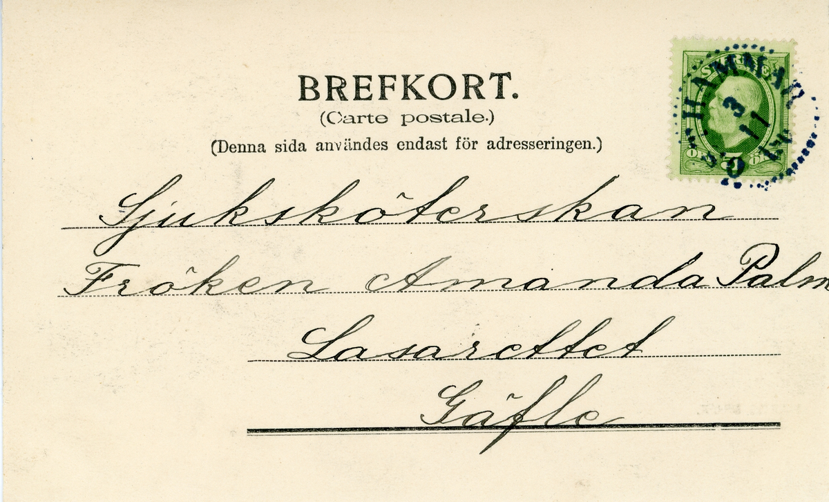 Brevkort adresserat till sjuksköterskan Amanda Palm.
Motiv av Hargs bruk och herrgården i sin prakt.
Text på framsidan: "Många hälsningar och lyckönskningar d. 26/10 fr. Herman Öhman".