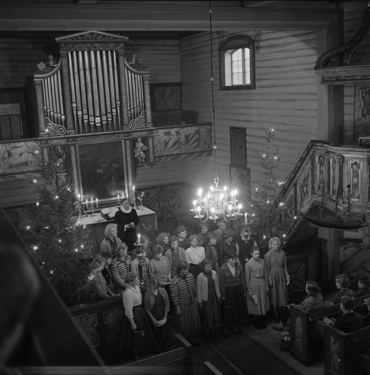 Trondheim Framhaldsskoles julegudstjeneste i Bakke kirke