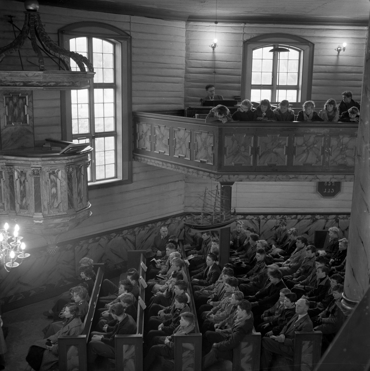 Trondheim Framhaldsskoles julegudstjeneste i Bakke kirke