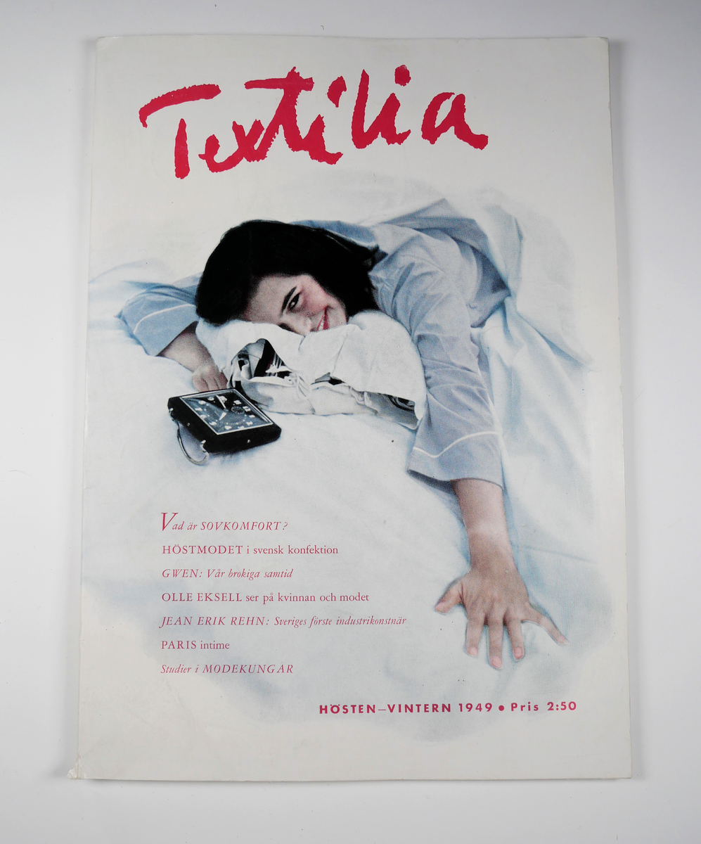 Modetidskrift Textilia,
4 nummer.