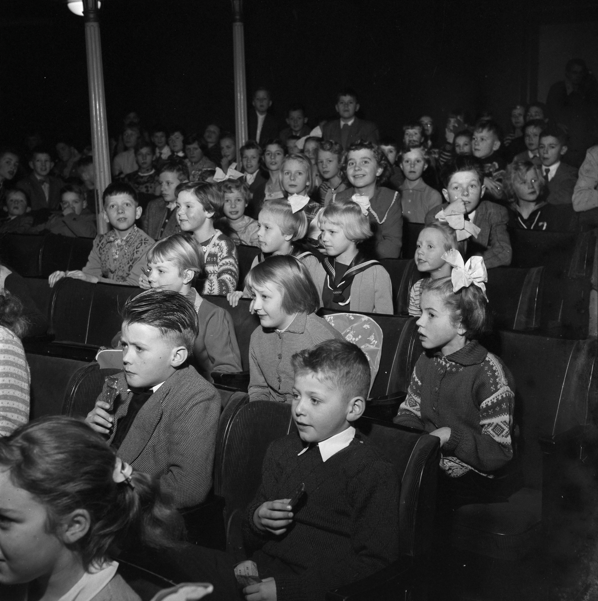 Barn på generalprøve i Trøndelag Teater