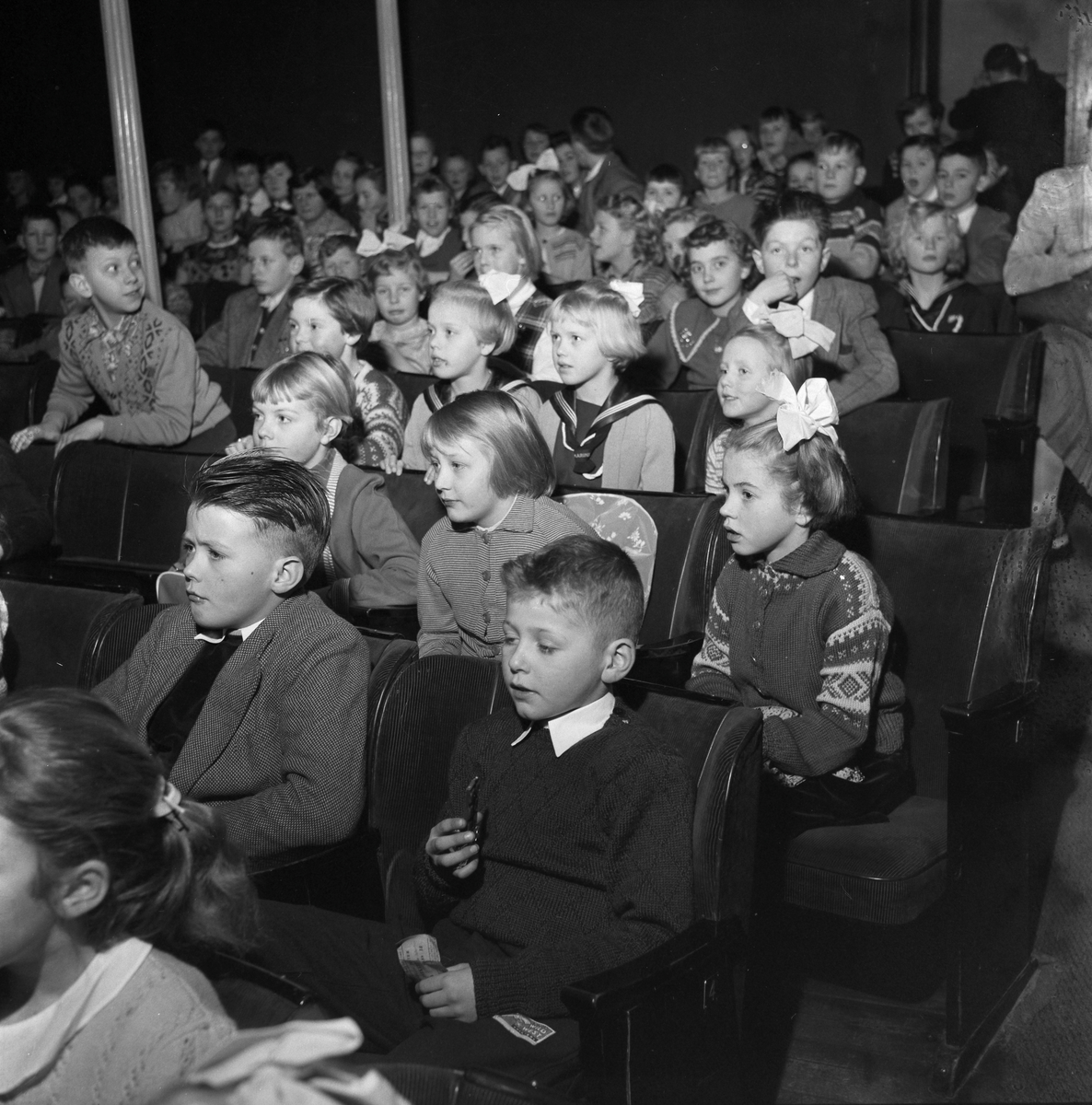 Barn på generalprøve i Trøndelag Teater