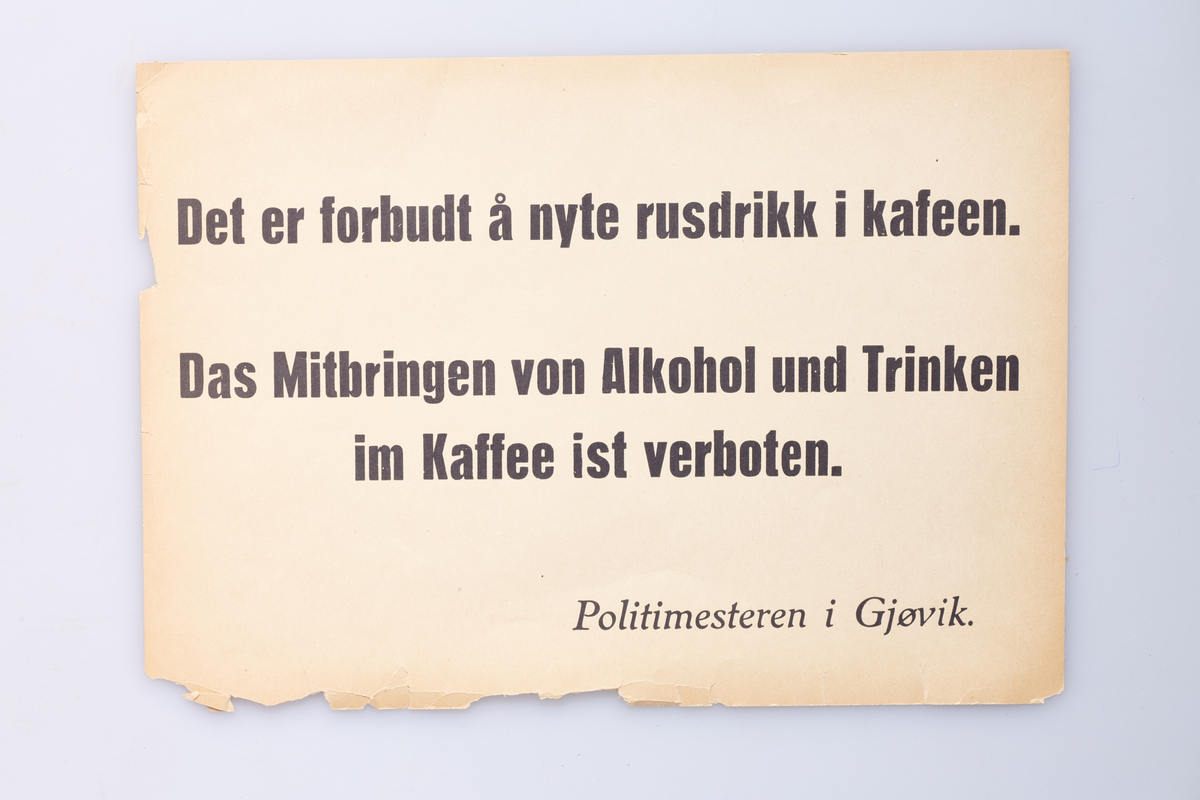 koboltfarge, pigment fra Blaafareverket, til blåfargen på glass.