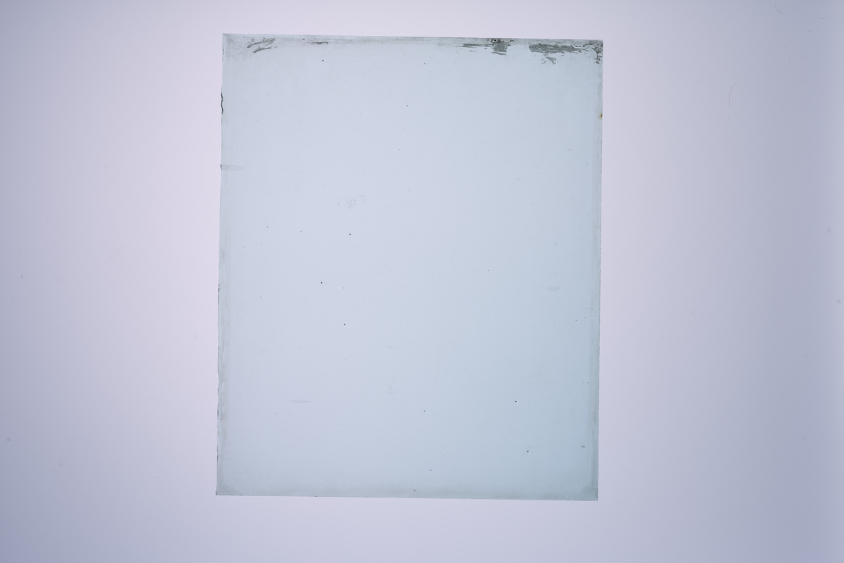 Vindusglass, trolig fra Biri eller Gjøvik glassverk.