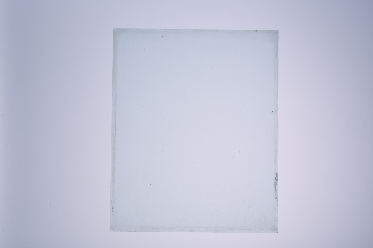 Vindusglass, trolig fra Biri eller Gjøvik glassverk.