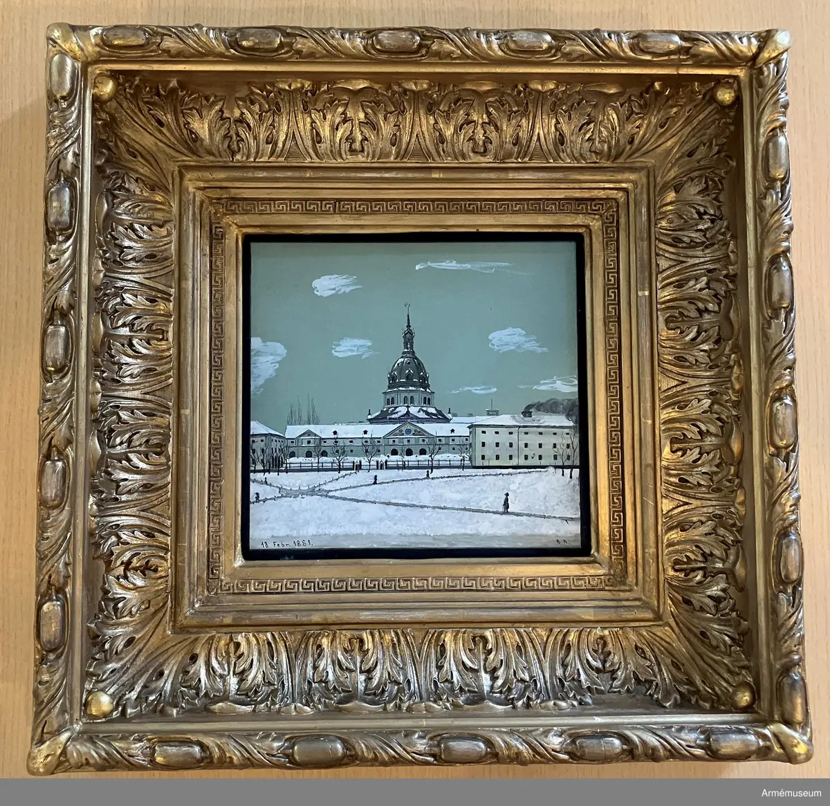 Artillerimuseum har ännu inte fått sin tredje våning.
Konstnären står på Artilleriplanen där nu Hovstallet ligger.
Daterad 18/2 1881.