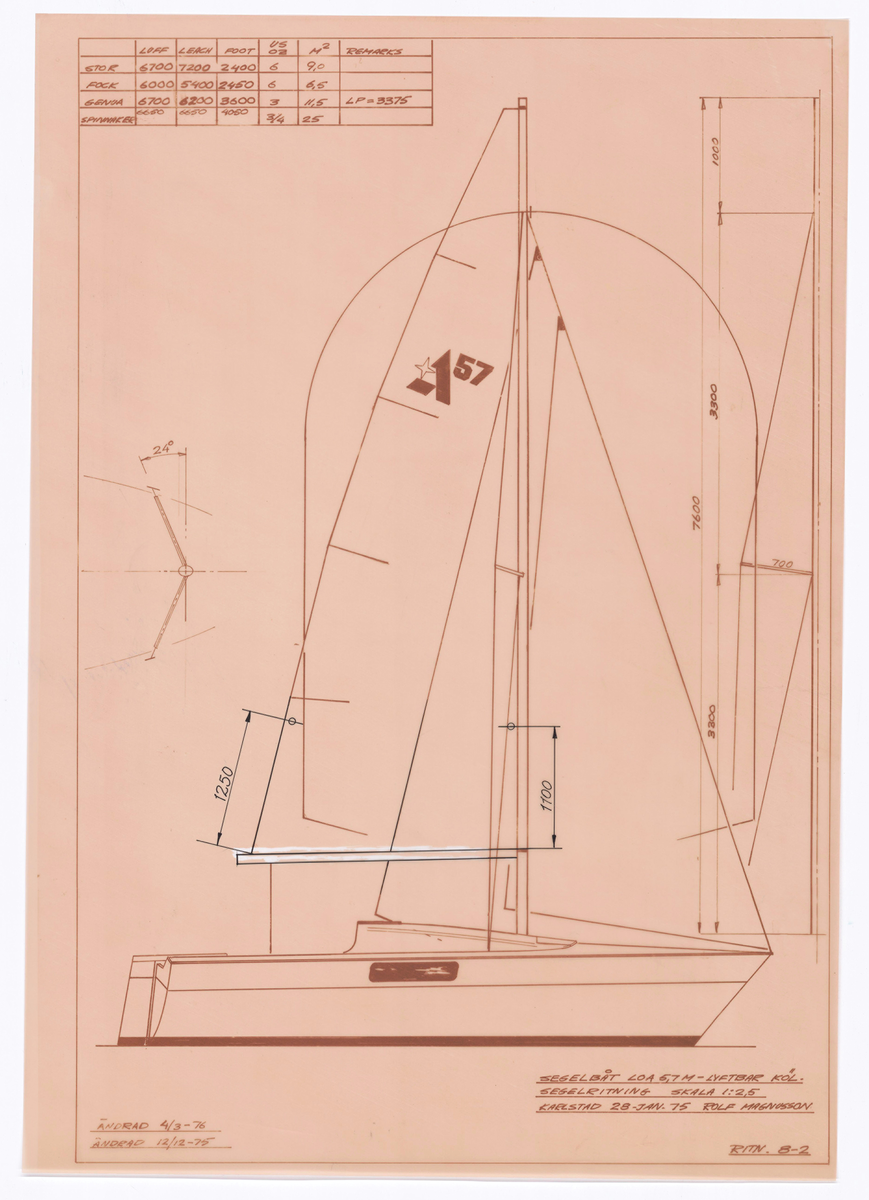 Två ritningar till Albin 57, beskriven på ritningen som segelbåt LOA 5,7 m - lyftbar köl, en originalritning och en kopia segelritning