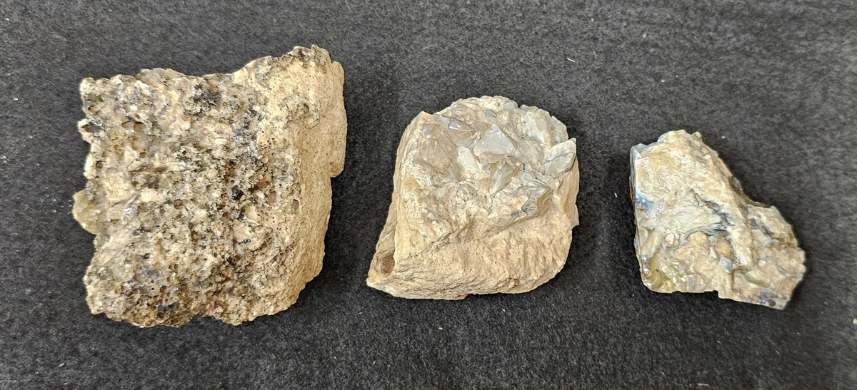 Bergart/Fossil/Mineral: slagg
Varietet: 
Klassificering: slagger
Paragenes: 

Land: 
Fyndplats: 

Stuffen ingår i samlingen från Läroverket i Vänersborg.
