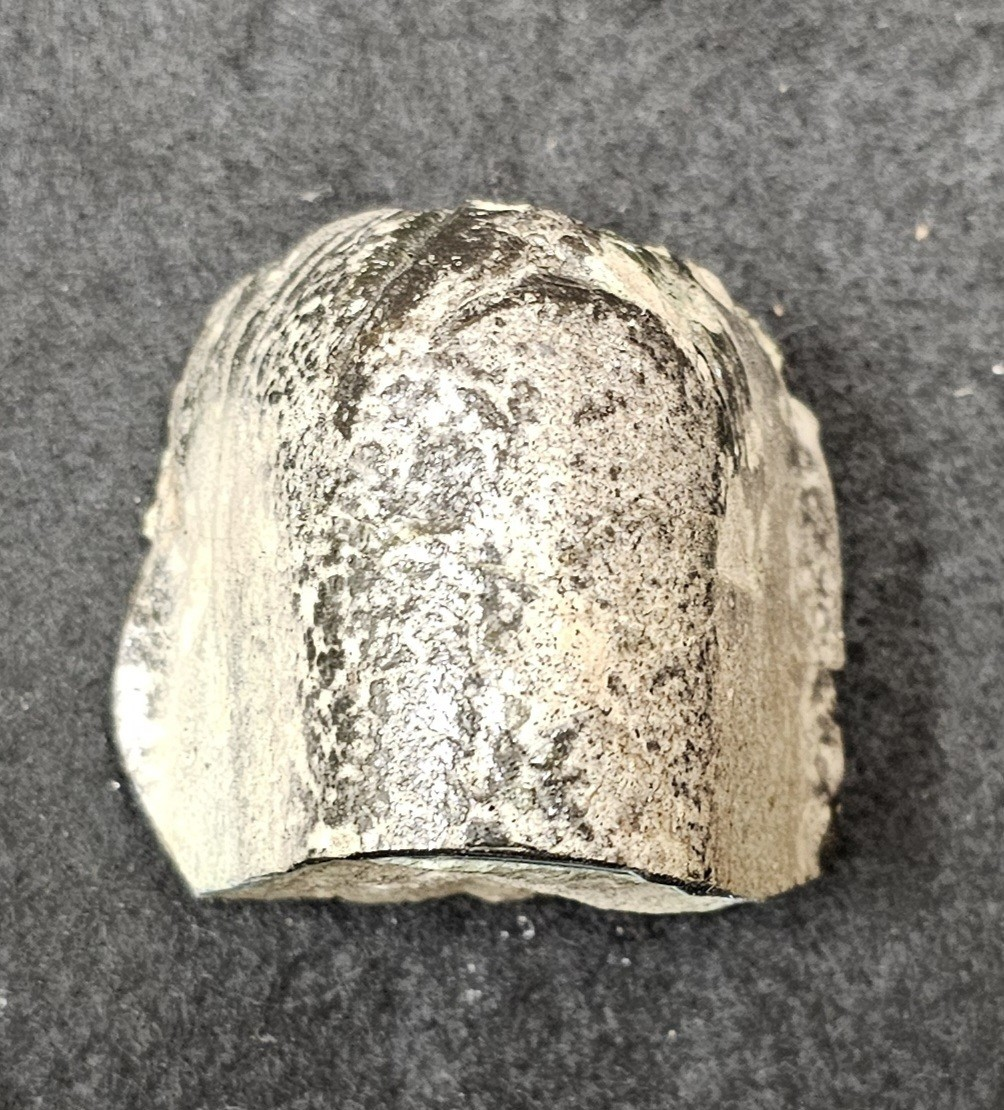 Bergart/Fossil/Mineral: slagg
Varietet: 
Klassificering: slagger
Paragenes: provtagningskokill?

Land: 
Fyndplats: 

Stuffen ingår i samlingen från Läroverket i Vänersborg.
