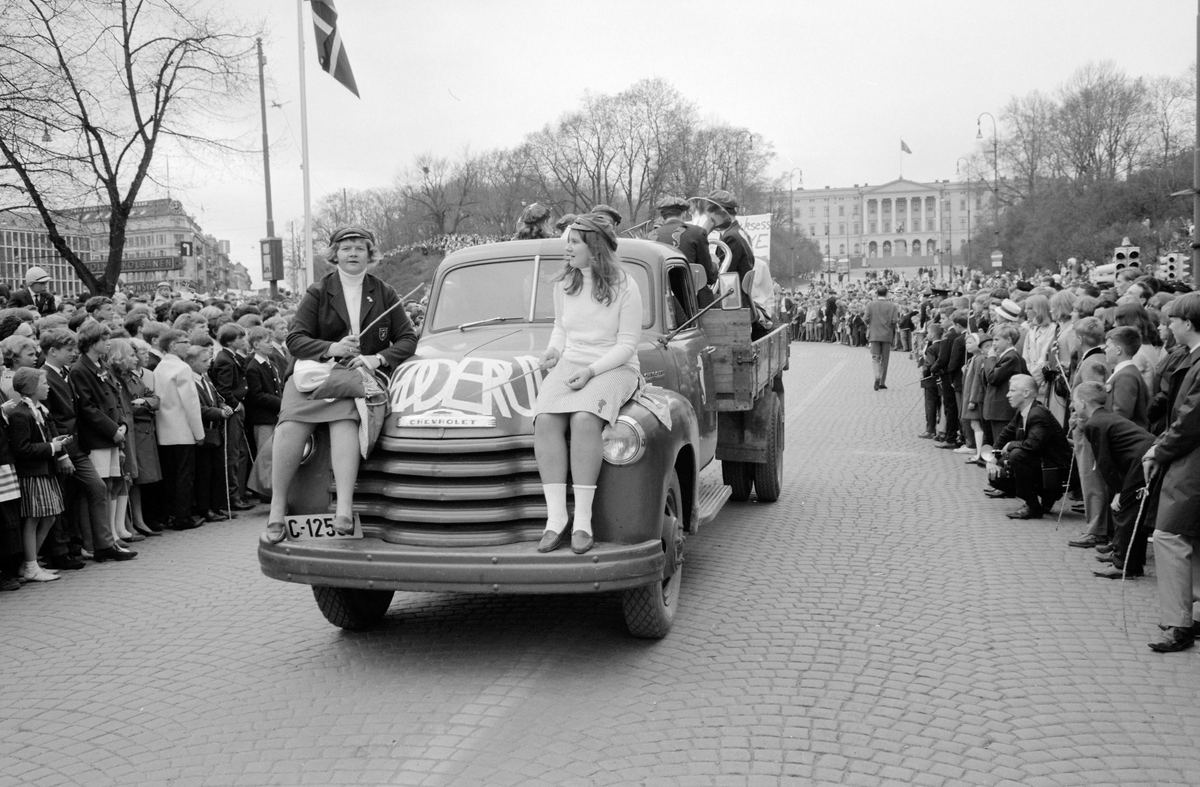 17 mai 1966, barnetoget