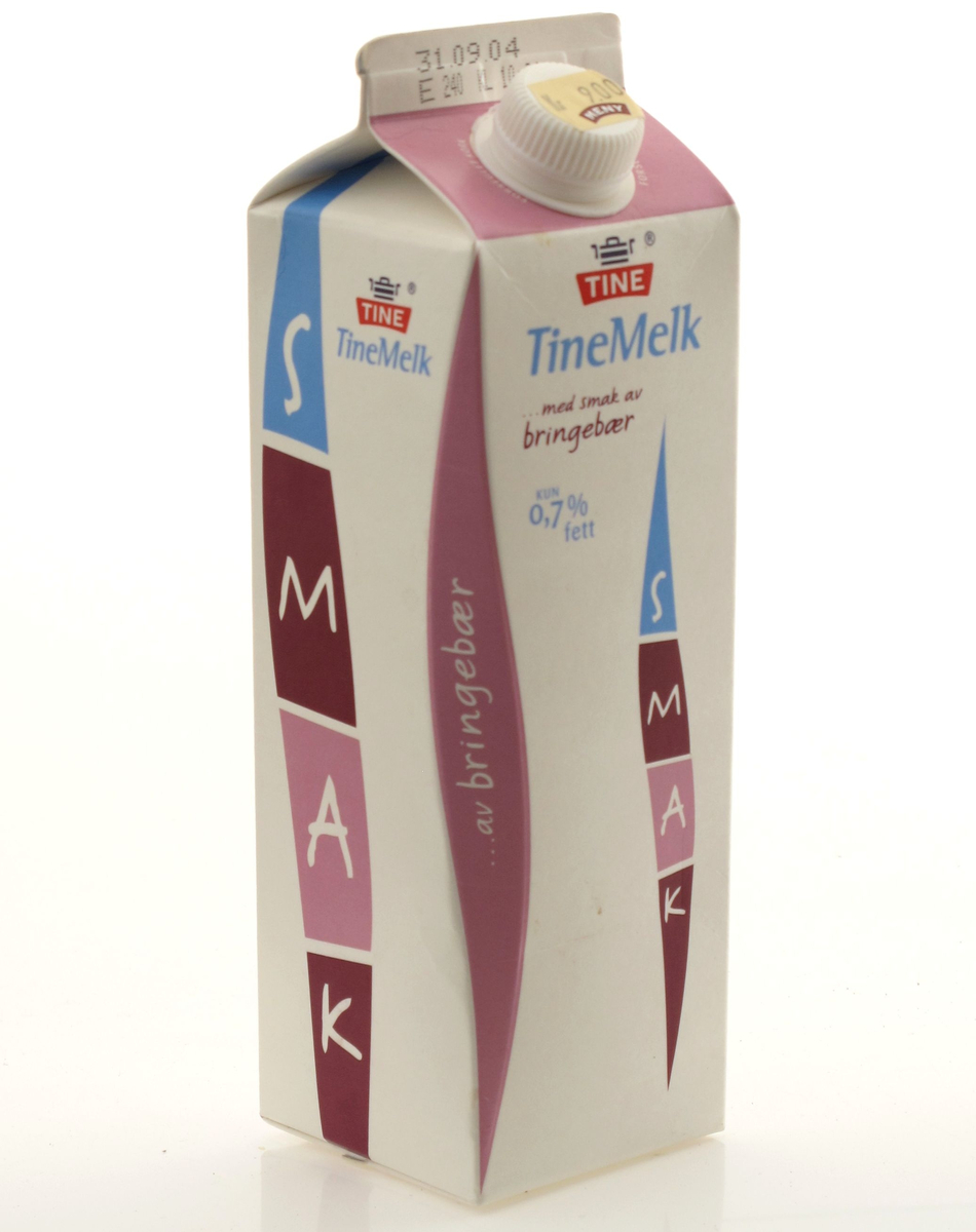 Kartong til melk, mønetype, volum 950 ml. Design årgang 2004. En hjørnekant er elegant avskrådd, designen kalles Pure Pak Diamond. Flerfargetrykk. Pastellfarger  a la kaffe latte. Produsert for Tine.  Varedeklarasjonsfelt med opplysninger om næringsinnhold og oppbevaring, varemerke, strekkode og godt-norsk merke.