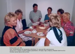 Förberedelser inför öppnandet av Stockholm 18 i varuhuset NK:s servicecentrum. Varvet runt från vänster: Kristina, Gunbritt Lindbäck (PM), Ulf Haase, Inger, Christina, Elisabeth Green och Eva.