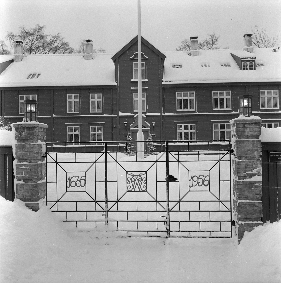 Waisenhuset i vinterdrakt