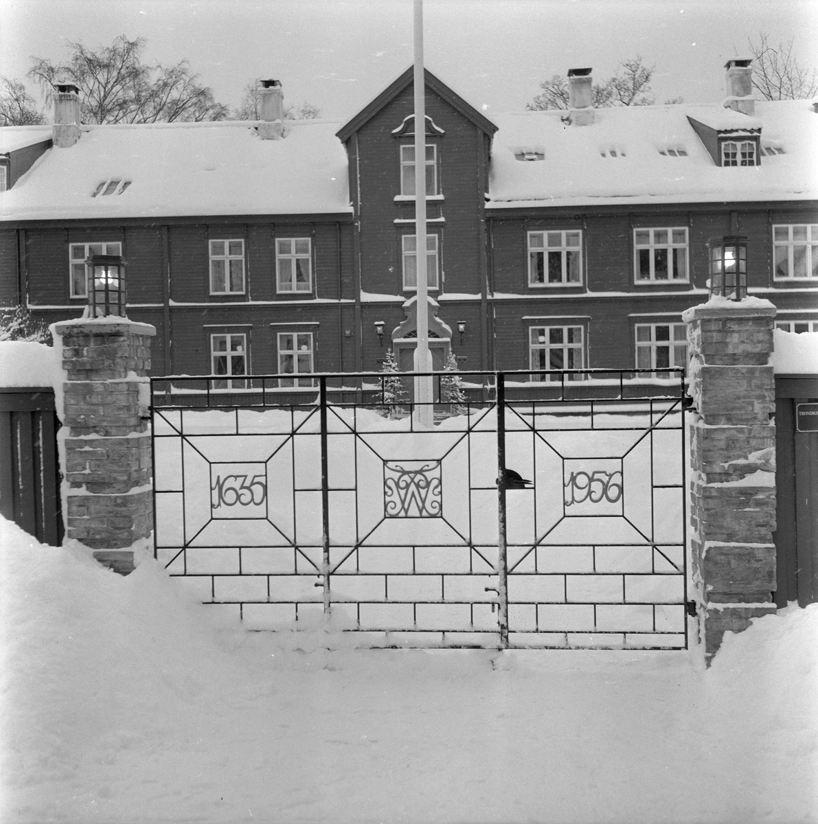 Waisenhuset i vinterdrakt