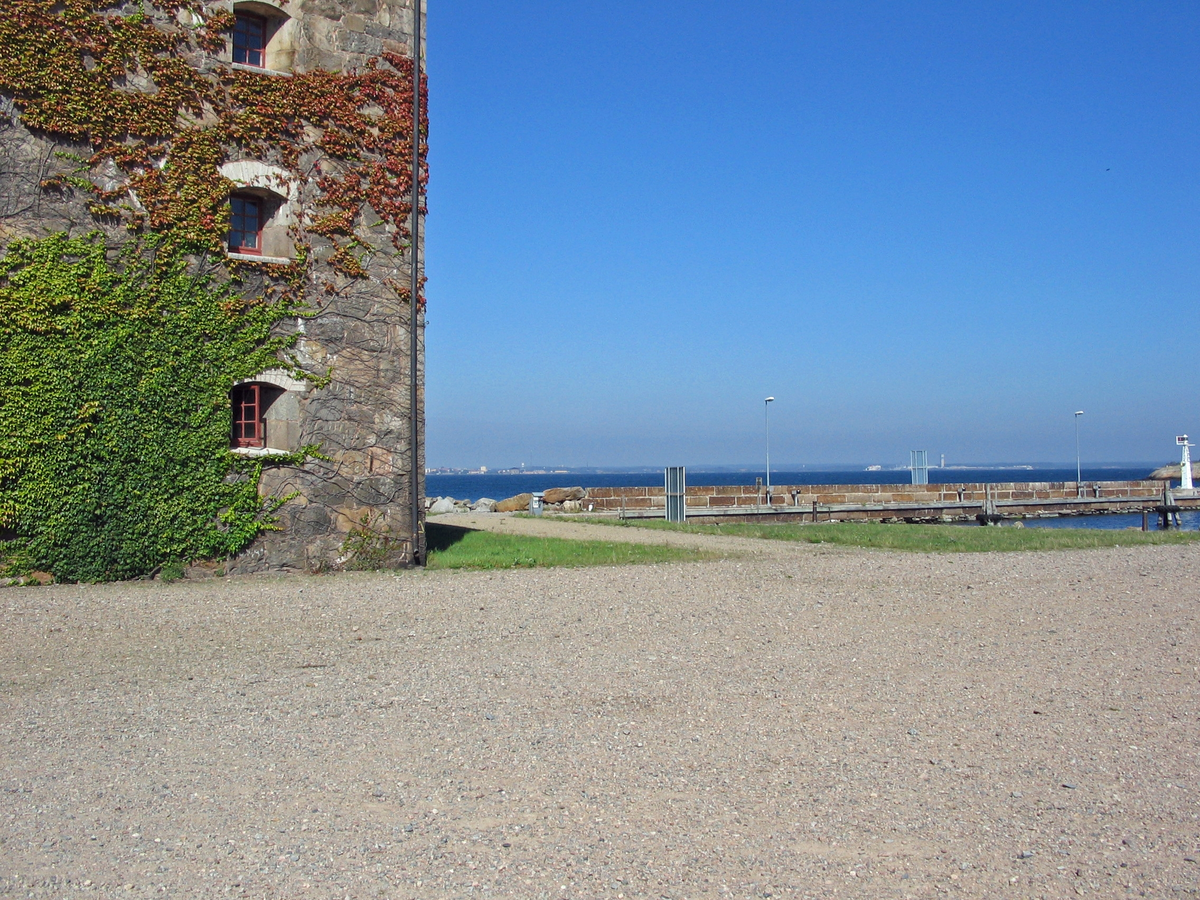 Skaraborgsgruppen på besök vid Kungsholms fort i Karlskrona i augusti 2005.