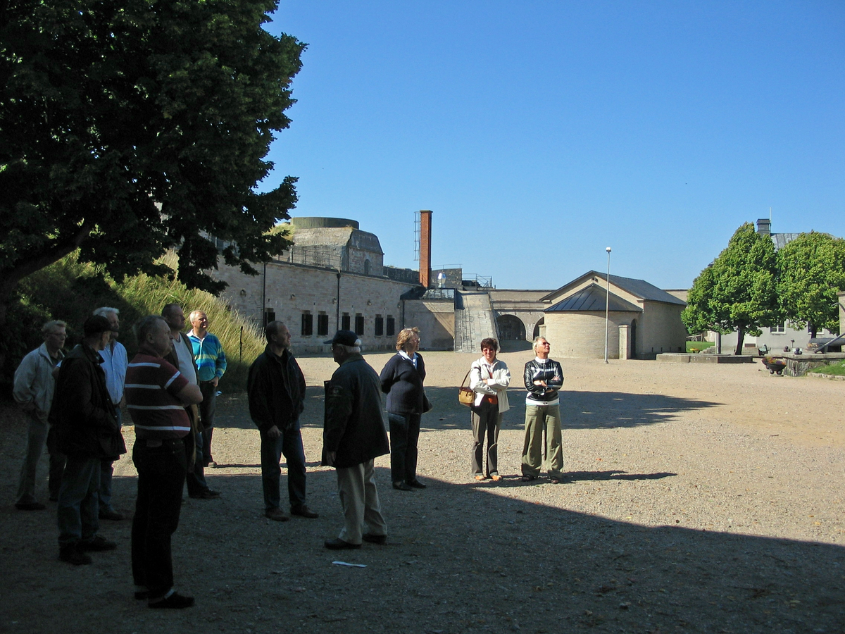 Skaraborgsgruppen på besök vid Kungsholms fort i Karlskrona i augusti 2005.